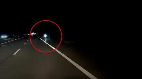W nocy hulajnogą na autostradzie A2