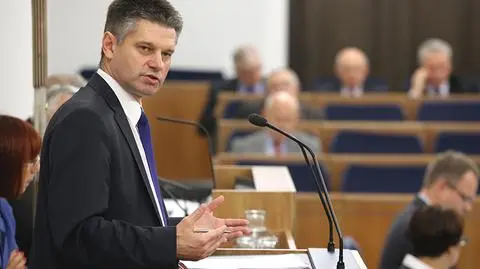 Prokuratura pracuje nad aktem oskarżenia wobec Kapicy (materiał "Faktów" TVN z 7 kwietnia) 