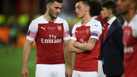Sead Kolasinac Mesut Oezil