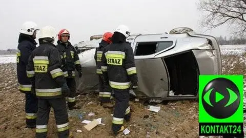 Wylądował na polu, kilkaset metrów od drogi