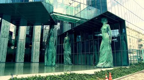 Supreme Court judges, who were reinstated after Law and Justice backtracked in the judiciary reforms, have returned their severence pays and vacations equivalents totalling over 2,5 million zlotys