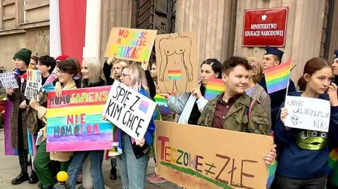 Zorganizowano czwarty "Tęczowy piątek" w polskich szkołach
