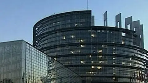 Runął dach Europarlamentu