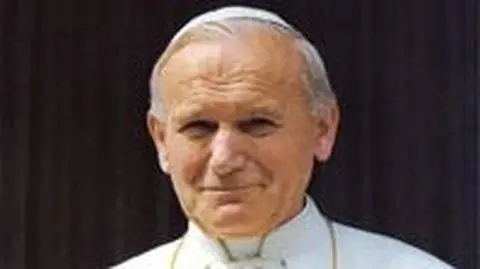 "Jan Paweł II nie wiedział o molestowaniu"