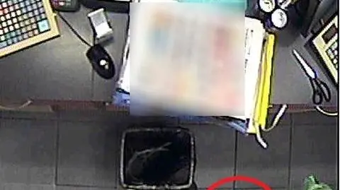 Napadł na stację i uciekł. Policja szuka go po butach