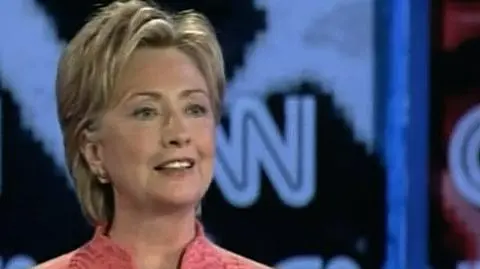 USA: Hillary wciąż na fali