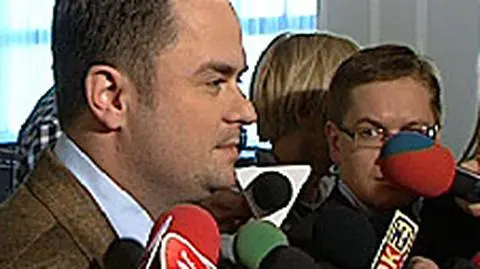 "Chce chronić premiera? 
To kto jest Brutusem?"
