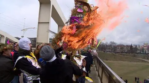 Marzannę spalono na moście św