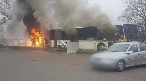Pożar miejskiego autobusu w Szczecinie