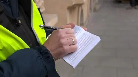 Protest mundurowych przybiera na sile [materiał "Faktów" TVN z 17 lipca]