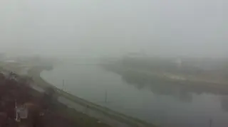 W niedzielę nad Krakowem unosi się gęsta mgła 