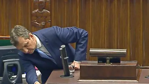 Halicki pyta o tajemnicze instalacje