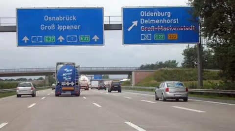 Wracał z podróży poślubnej. Zostawił żonę na stacji benzynowej