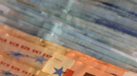 350 tys. fałszywych banknotów. Zlikwidowali wytwórnię euro