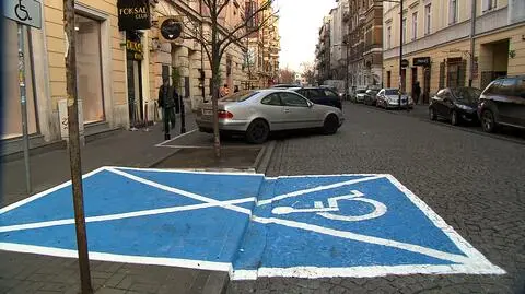 Koperty mają być niebieskie 