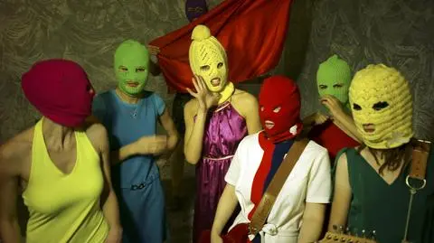 "Inteligencja apeluje 
o uwolnienie Pussy Riot"