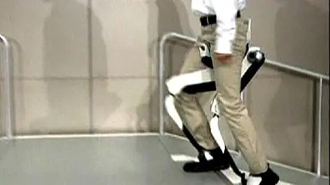 Takich nóg pozazdrościłby nawet Robocop