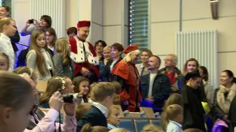 Jarosław Gowin uważa, że czas trwania studiów niestacjonarnych powinien być wydłużony