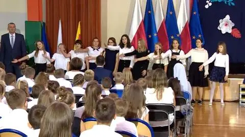 Dzieci wracają do szkół i odczuwają skutki reformy edukacji