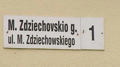 Tabliczki muszą zniknąć