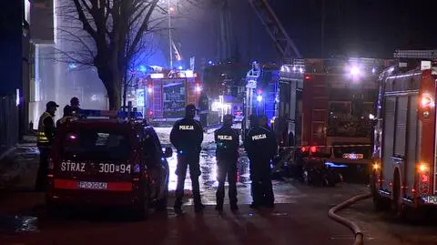 Pożar dachu bloku w Poznaniu