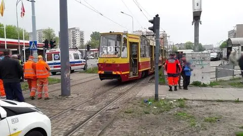 Łódź. Wykoleił się tramwaj. Pięć osób rannych