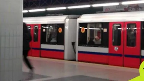 Tunel metra ruszył się o 6 mm