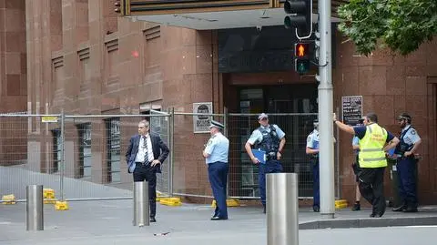 Man Haron Monis był "dziwny". Śledztwo ws. ataku w Sydney