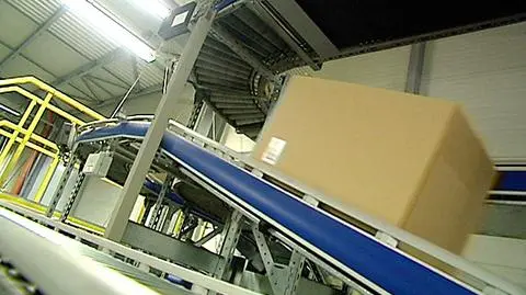 Z paczki wypadł pocisk. Policja nie znalazła materiałów wybuchowych
