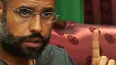 Nietypowe żądanie syna Kaddafiego. Gra na czas?