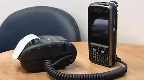 Kontroler z drukarką za pasem. "Szybciej damy mandat"