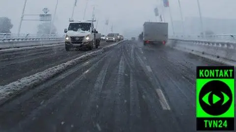 Wiatr przewrócił tira. Powalone drzewa utrudniają ruch
