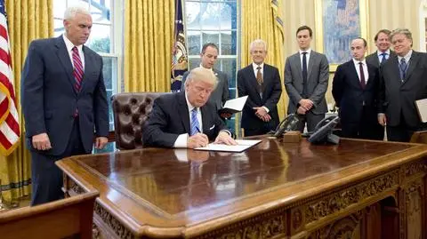 "Trump nie zaistniałby, gdyby nie było warunków do tego, żeby człowiek jak on zaszedł tak daleko" (Materiał programu "Horyzont" z 25.08) 