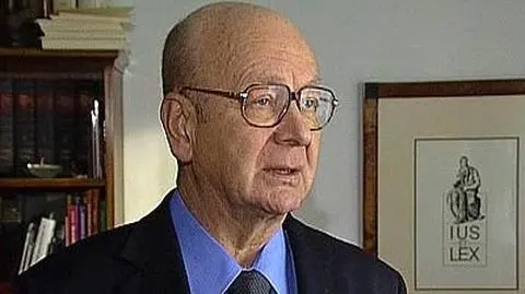 Kochanowski: "trzeba rozważyć zawetowanie ustawy"