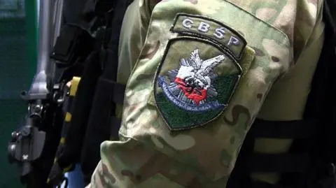 Bartłomiej M. usłyszał zarzuty. "Uderzenie idzie w Macierewicza" (materiał "Faktów" TVN z 29.01.2019)