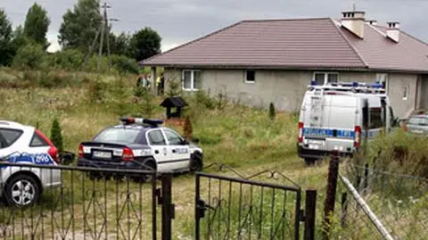 Zabił żonę i dwie córki, potem się powiesił