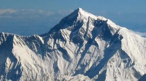 Ma 73 lata i weszła na Mount Everest