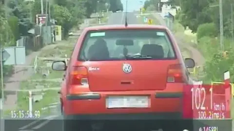 Wyprzedzał na pasach, był pijany. Odpowie przed sądem