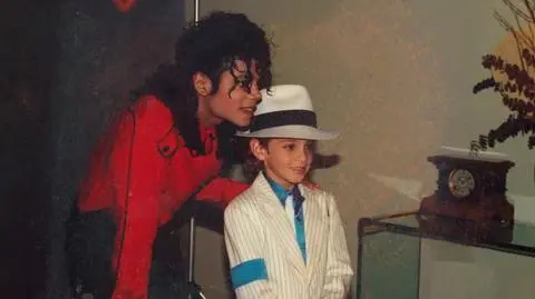 Michael Jackson oskarżany o pedofilię. Film z relacjami domniemanych ofiar
