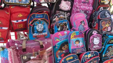 Do poznańskiej szkoły nie wolno będzie wnosić gadżetów z motywami Hello Kitty, Monster High i kucykami Pony