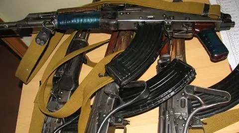 Postrzelił kolegów z AK-47 w klasie