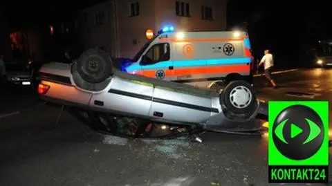 Dachował z 1,5 promila. Z auta wyszedł sam