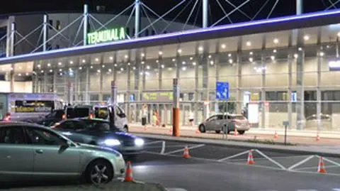 Odprawy tylko na jednym terminalu. Lotnisko rozbudowuje bagażownie