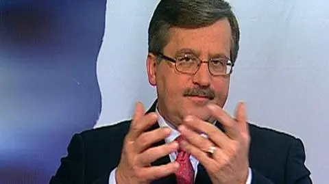 Komorowski tłumaczy się za Niesiołowskiego