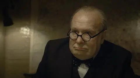 Gary Oldman jako Winston Churchill w "Czasie mroku"