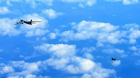 Rosjanie: naszym bombowcom towarzyszyły myśliwce RAF