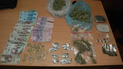 Policja przejęła 500 porcji narkotyków