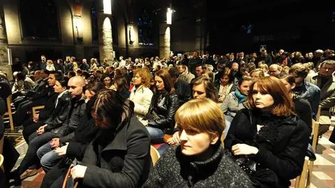 "Otwieram telefon i jakbym czytał listę zmarłych"