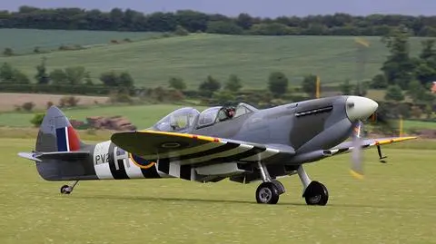 Czekał na to 75 lat. Sędziwy weteran RAF poleciał Spitfire'em. "Nie mogę uwierzyć"
