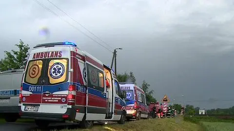 Samochód wjechał pod pociąg w Nowej Wsi Kąckiej